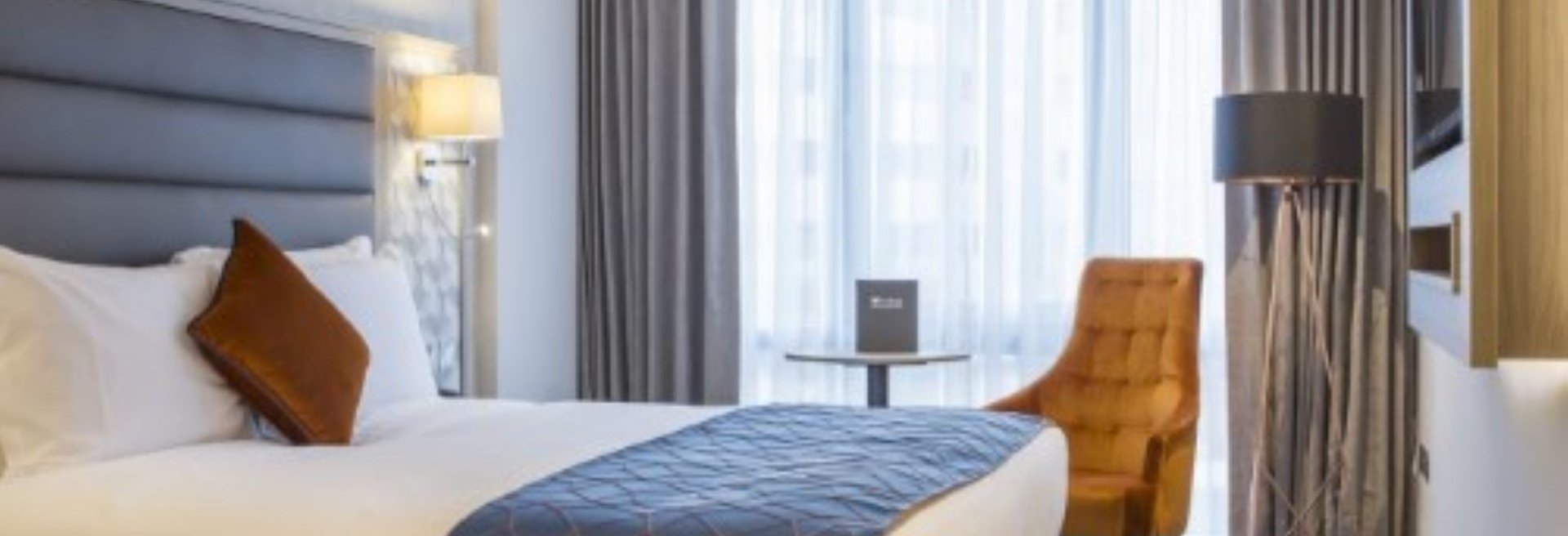 Metro hotel doube  custom custom www.metrohoteldublinairport.com_v4